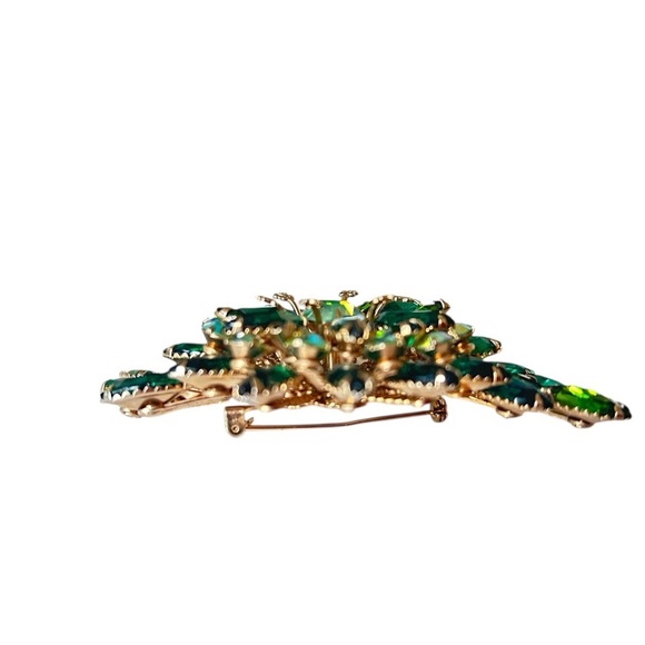 Vintage Austrian crystal Emerald greens & Gold Floral leaf statement Brooch RARE - Picture 6 of 10